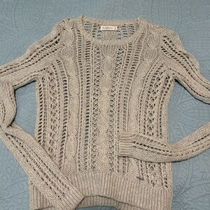 Abercrombie & Fitch Light Gray Cable Knit Sweater